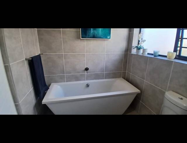 3 BEDROOM PROPERTY TO RENT IN BALLITO CENTRAL